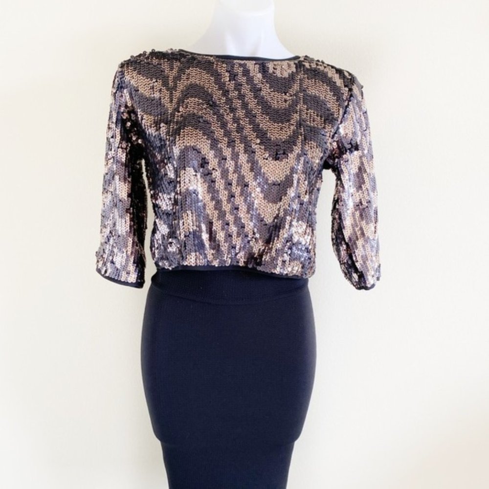 AKIRA Black/Silver Sequin 3/4 Sleeve Crop Top - Picture 3 of 6